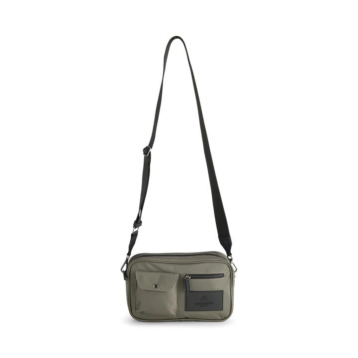 Sac bandoulière imperméable DarlaMBG. Taille M. Vert olive. 100 % polyester recyclé. Markberg